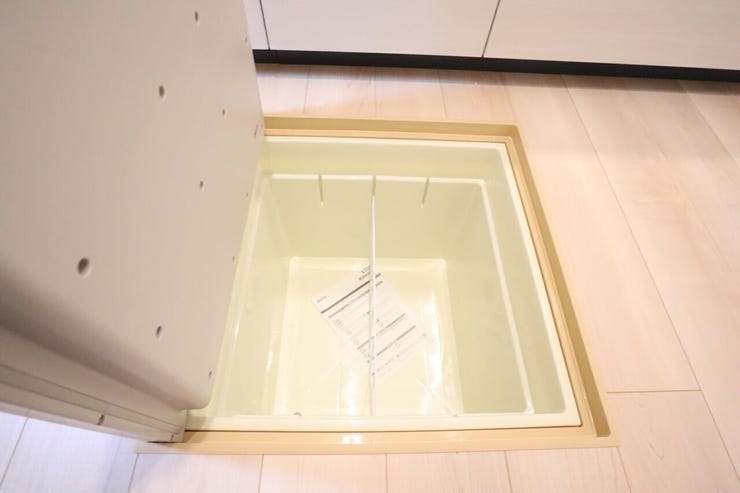 ○床下収納○ 同仕様
あまり使わないものの収納に是非!
キッチンがスッキリ片付きます♪