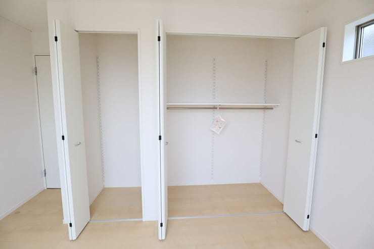 ◇クローゼット◇ 同仕様
全居室収納付き♪
お部屋がスッキリとお使いいただけます♪