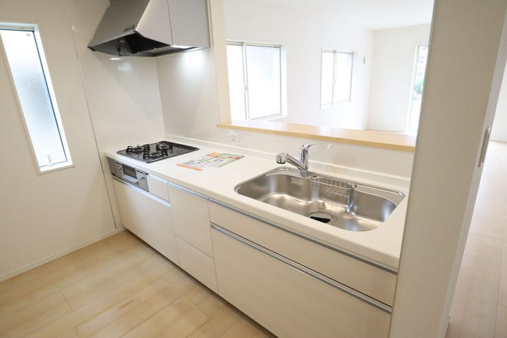 ◇キッチン◇ 同仕様
使い勝手の良いカウンターシステムキッチン♪
家事がはかどりそうです♪