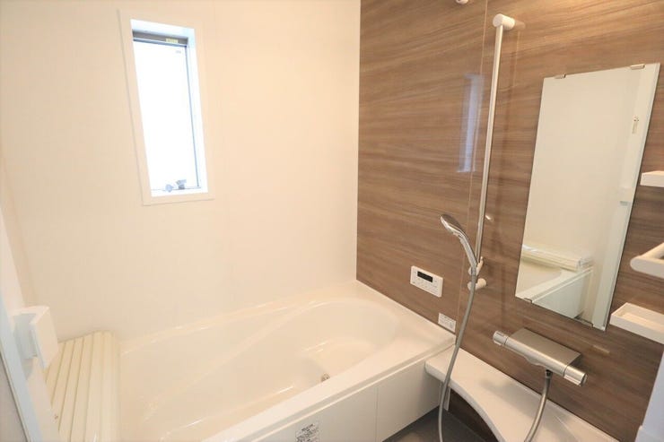 ◇浴室◇ 同仕様
一坪サイズの浴室で足が伸ばせて快適です♪
浴室暖房乾燥機付で、雨の日でも洗濯物が乾かせます♪