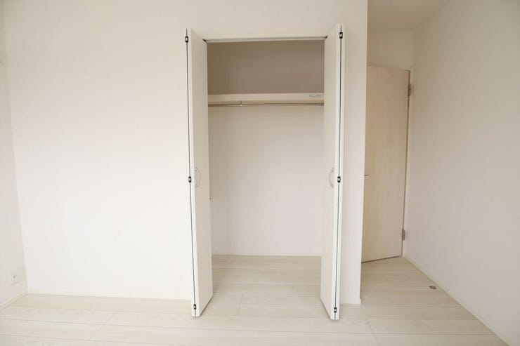 クローゼット 同仕様
全室収納付き♪
お部屋がスッキリ片付きますね♪