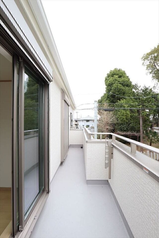 【同社施工例】バルコニーで毎日のお洗濯も楽々快適。