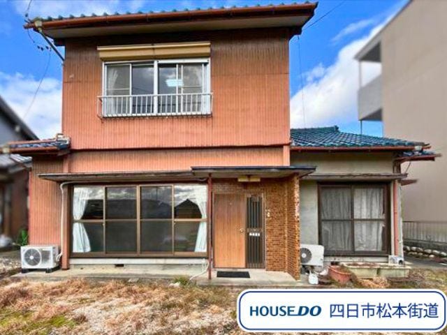 【外観】
大谷台小学校/山手中学校エリア。車の騒音や歩行者の視線が気にならない立地に建つ7DKです。周辺環境の確認を兼ねて一度ご見学してみませんか
(2025年12月15日 撮影)