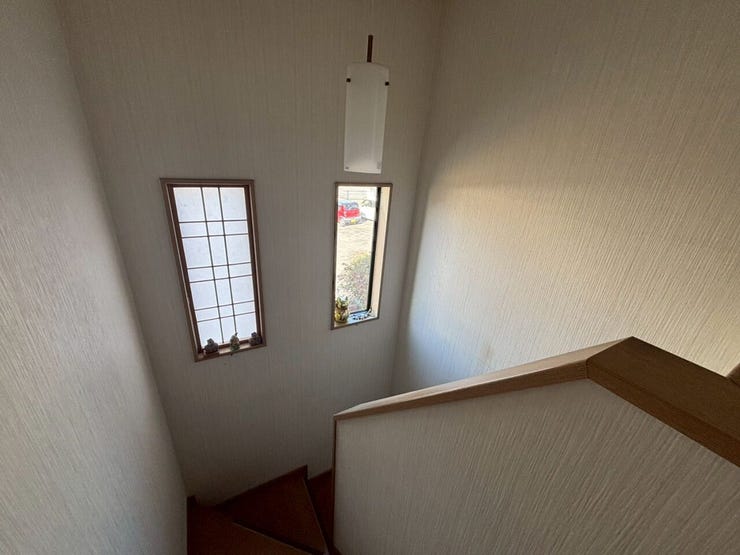 滑り止めがついているので階段の上り下りも安心です。