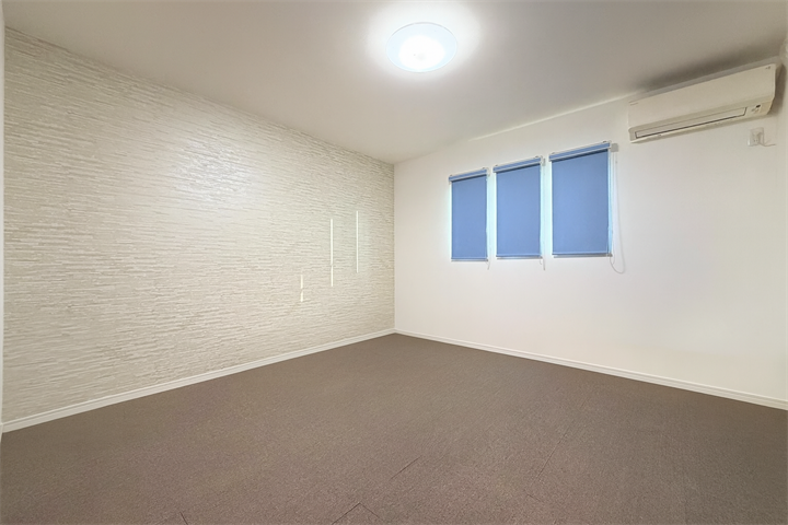 インテリアの配置も考えやすい造りになっています。
また、周辺からの視線も気にすることなく生活できます。