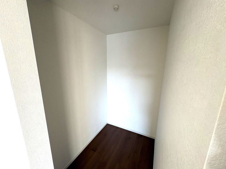 季節物の収納に便利なウォークインクローゼット完備!