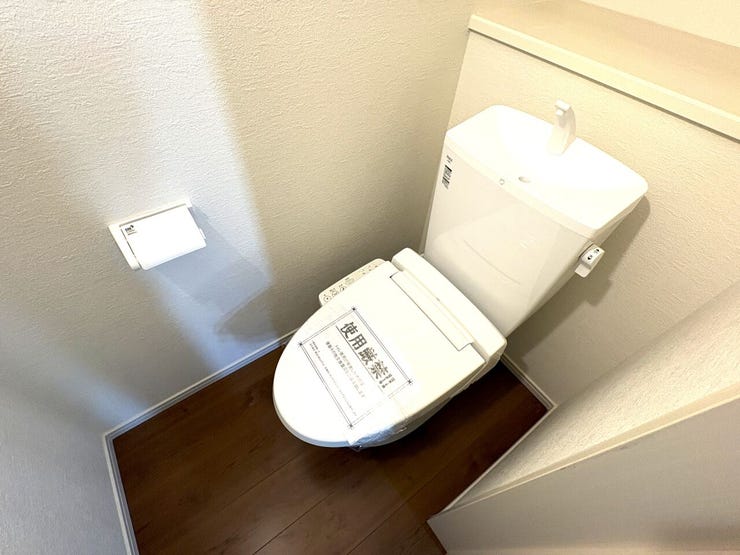 温水洗浄便座♪
寒い季節も快適です♪