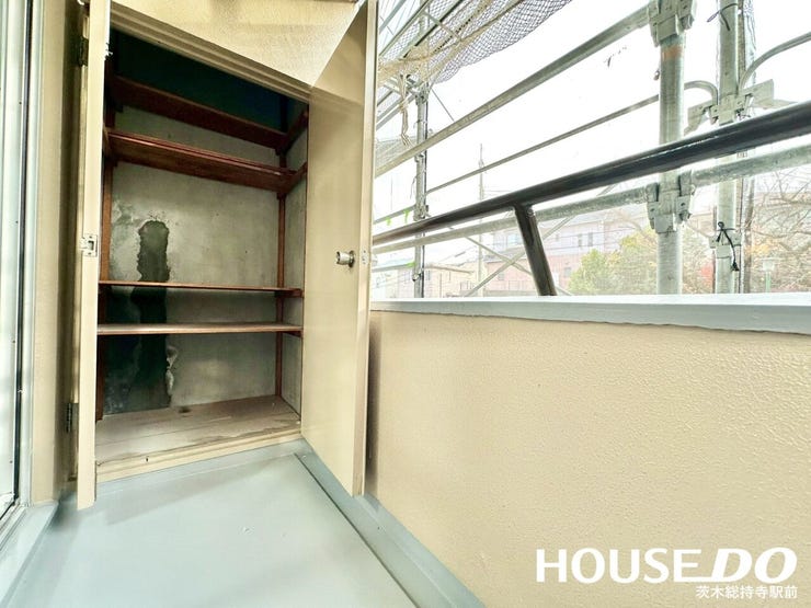 物入れありのバルコニー