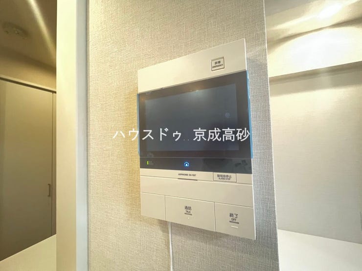 来訪者の確認をして対応出来るTVモニター付インターホン!お子さまのお留守番にも安心ですね!