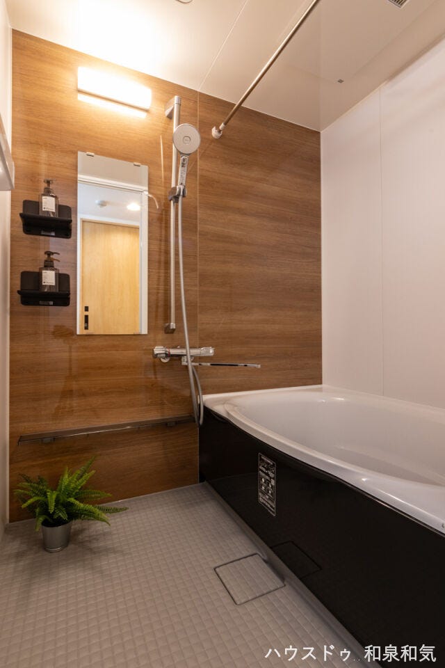 新調・広い浴槽でくつろげます