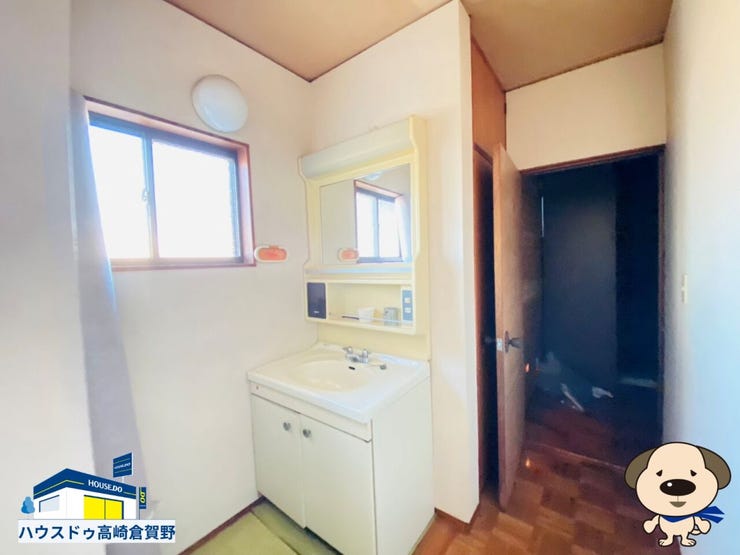 2階にも洗面化粧台付きで、忙しい朝もスムーズに。