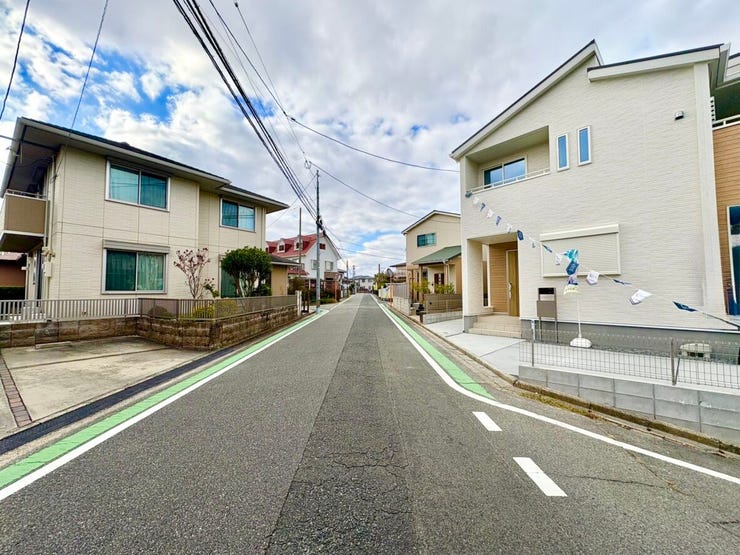 夕方になると学校から帰宅する子供たちの可愛らしい笑い声が溢れます♪