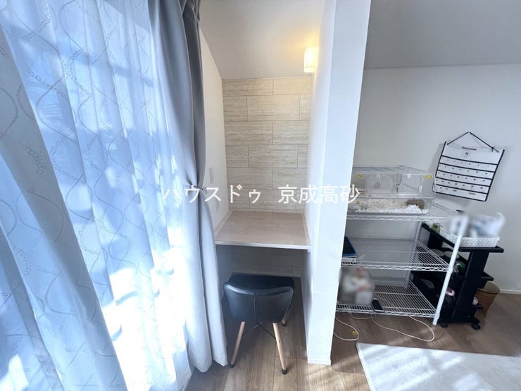 お子様の勉強やリモートワークなど、多種多様に使用できるスタディーカウンター