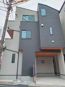 横浜市中区上野町１丁目