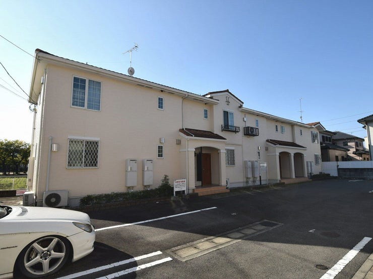 B棟を北東側より撮影