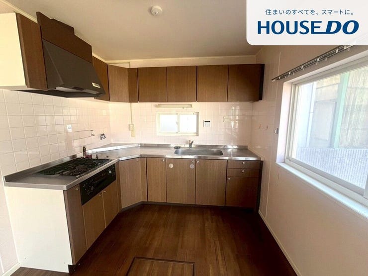 快適な流動線の取れるキッチン。