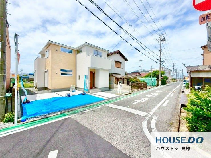 前面道路が広く、お車の出し入れもスムーズ♪車移動が多い方にも嬉しい住環境◎