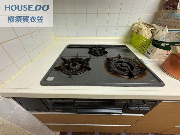 一度にたくさんの調理ができ、朝食の準備もお弁当作りもラクラクです。栄養面や彩りに気を配ると品数も増えますが、広いワークトップなのでたくさん作ってもスペースに余裕があります。