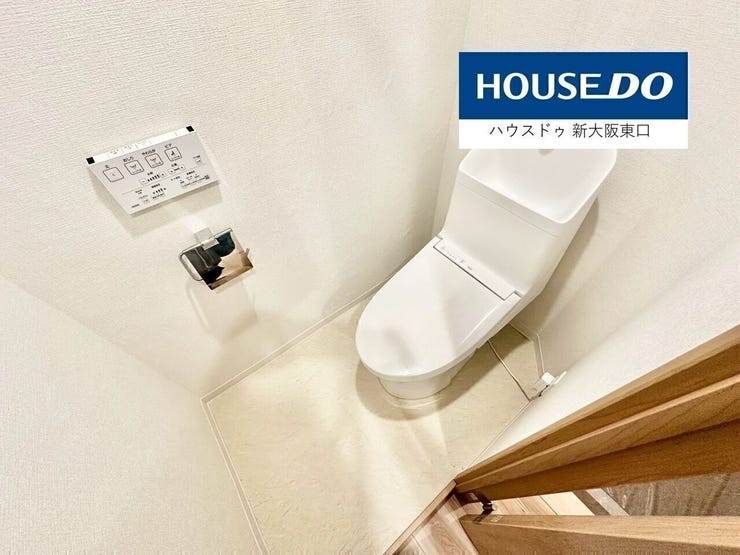 【新調】
ウォシュレットつきの最新型のトイレです。