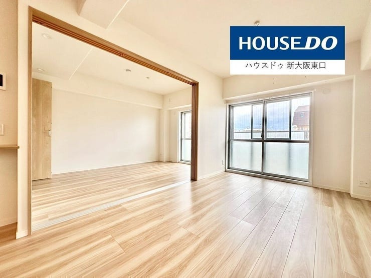 フローリング、クロス張替済み
まるで新築!