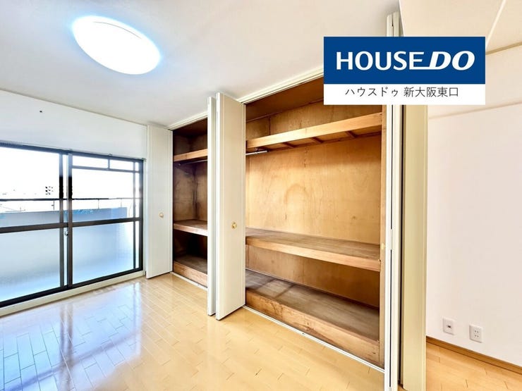 LDKにある大きなクローゼットです。