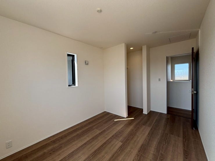 ◆全居室収納付きなので、衣類などの保管場所にとても便利です♪