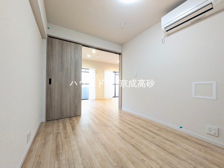 広すぎないスペース。
お子様のお部屋や書斎など、新居での生活の夢が膨らみますね!