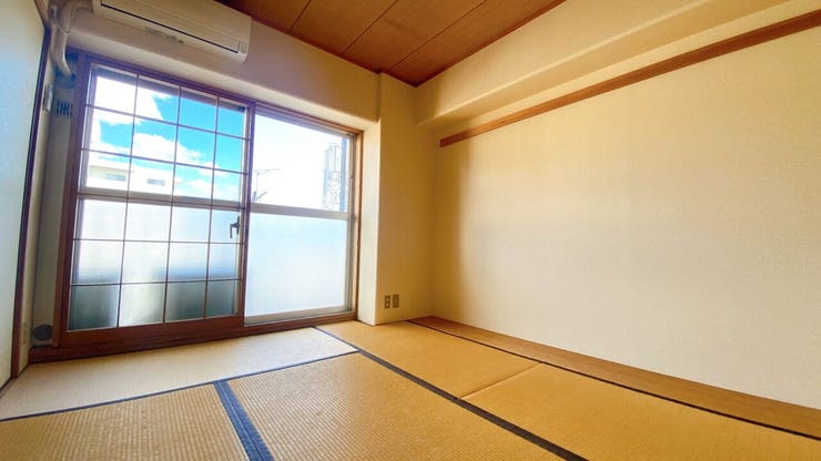 和室にも収納スペースがあり、お部屋がすっきり片付きます。