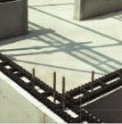 04.防湿措置/基礎パッキン
土台から基礎を分離させ、土台からの湿気を基礎へ浸透するのを防ぎます。また、床下換気が可能です。