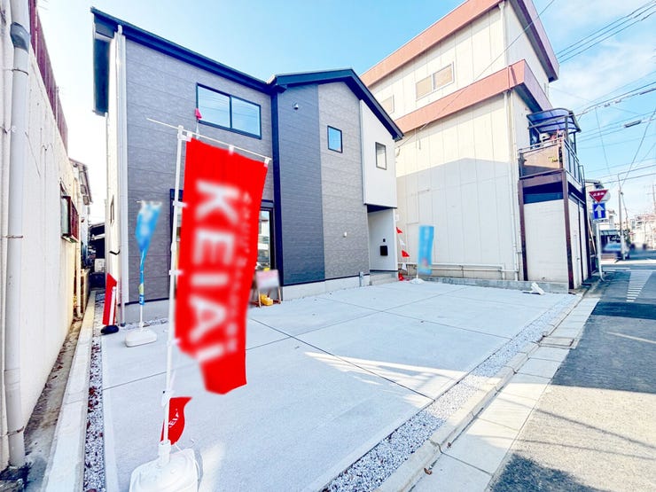 吹き抜けのある新築戸建て♪小倉北区黒住町◎駐車場◎大容量WIC◎スタディカウンター◎全室フローリング