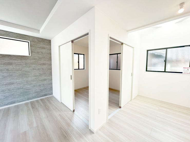 吹き抜けのある新築戸建て♪小倉北区黒住町◎駐車場◎大容量WIC◎スタディカウンター◎全室フローリング吹き抜けのある新築戸建て♪小倉北区黒住町◎駐車場◎大容量WIC◎スタディカウンター◎全室フローリング