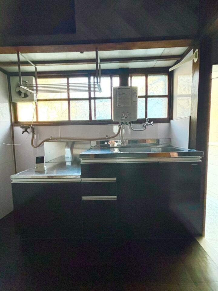 キッチンは意外と収納できます♪