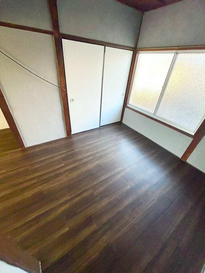 収納付きでお部屋スッキリ♪