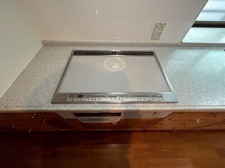 IHコンロにグリル付きキッチン