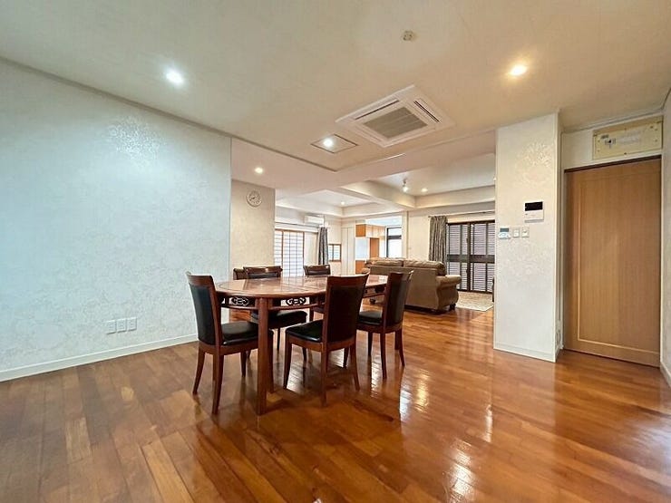 ソファもダイニングも置ける、理想のレイアウト