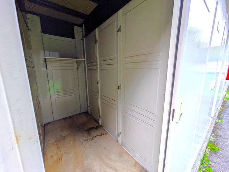 ◆トランクルーム◆
アウトドア等の趣味で荷物が多い方や、スキー・スノボ等のシーズン物、タイヤなどの収納に便利なトランクルーム付きです♪室外に荷物を置くことで、車への出し入れの際もスムーズです!