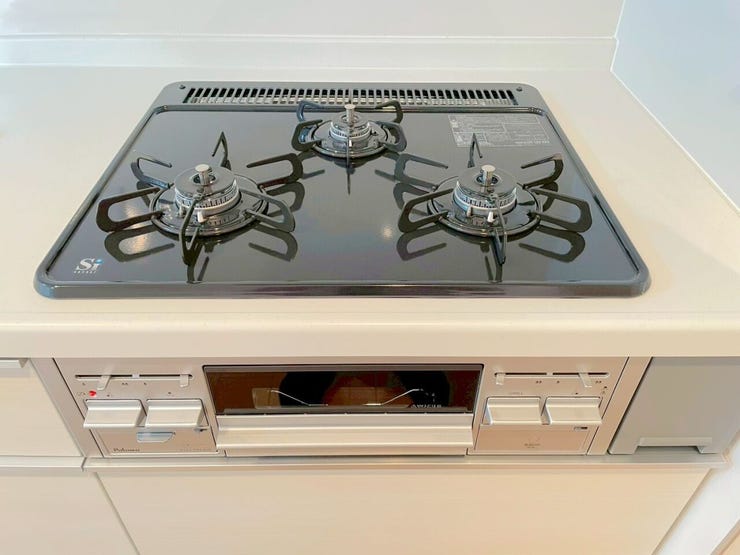 お料理のしやすい3口コンロ