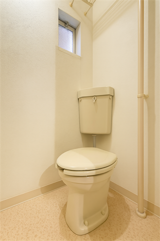 【小窓付きトイレ】