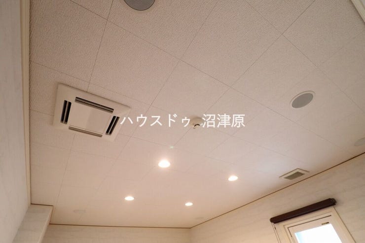 5.1ch天井スピーカー(シアタールーム)