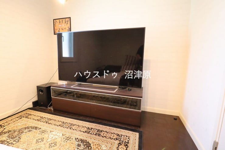 5.1ch天井スピーカー搭載、防音完備のシアタールーム