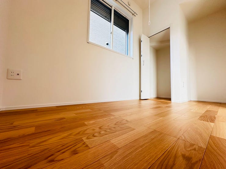 ◇リビング横には洋室があり急な来客にも対応できますし、家事をしながらお子様の勉強も見守れます☆