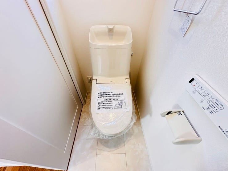 ◇2階の温水洗浄トイレ☆