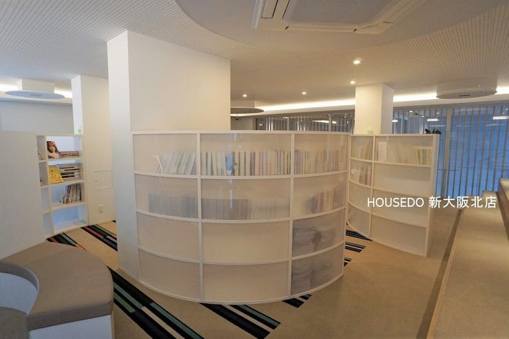 ■マンション内に図書ルームがございます
■図鑑や絵本などもありますので、お子さまと一緒にお楽しみいただけます
■落ち着いた雰囲気なので、読書に集中できそうですね