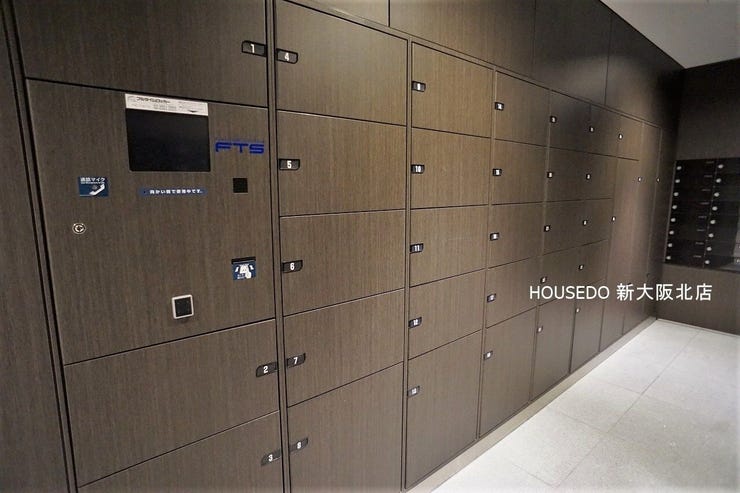 ■宅配BOXつき
■お仕事などで帰りが遅い方でも時間を気にすることなくカンタンに荷物が受け取れます
■再配達を依頼する手間も省けるので、忙しい人には嬉しい設備ですよね