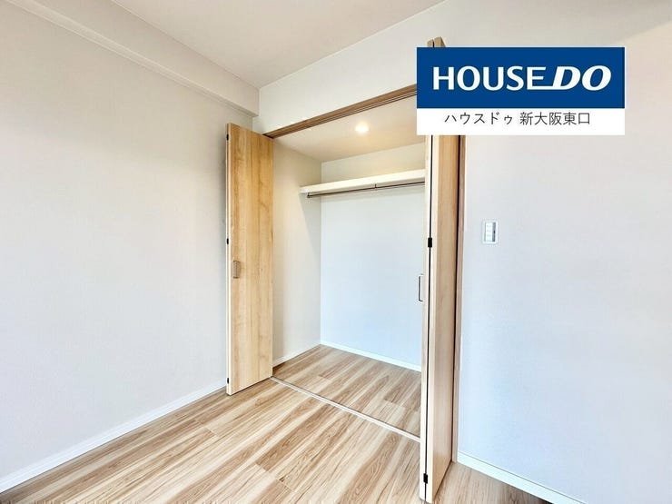 収納は奥行があり、たくさんのお荷物が入ります。