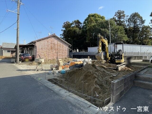 近隣の雰囲気は実際に見て、感じていただくのが一番です!現在は更地の状態ですが、ぜひ現地を見に来てください♪