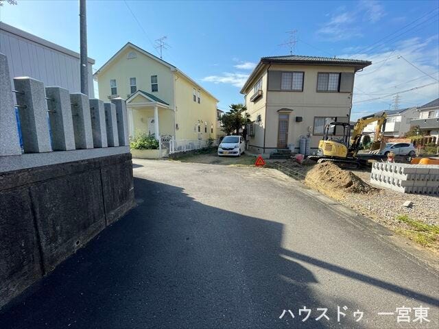 ≪北側東向き 幅約4.0m≫
角地に接する道路です。