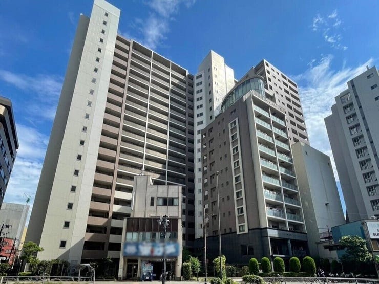 【外観】
日比谷線「三ノ輪」駅より徒歩7分のマンションです