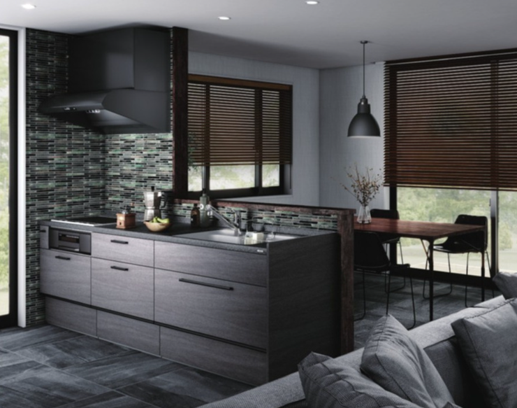 トクラスオリジナルの人造大理石カウンターを採用。汚れが染み込みにくく、熱にも強いという高い性能を備えています。ハンガーアイテムつき。