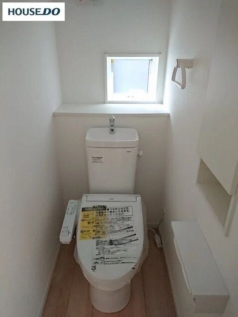 (イメージ写真)1階と2階にトイレがあり、朝の忙しい時間帯や来客時も安心。ご家族が風邪や胃腸炎等で体調を崩した際の、感染症対策もできますね。